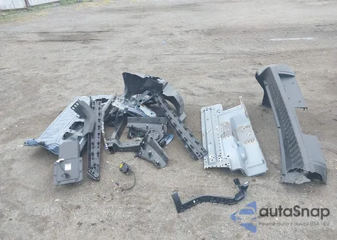 2025 Ford Maverick Xlt z USA, uszkodzony, nr VIN 3FTTW8H35SRB12806